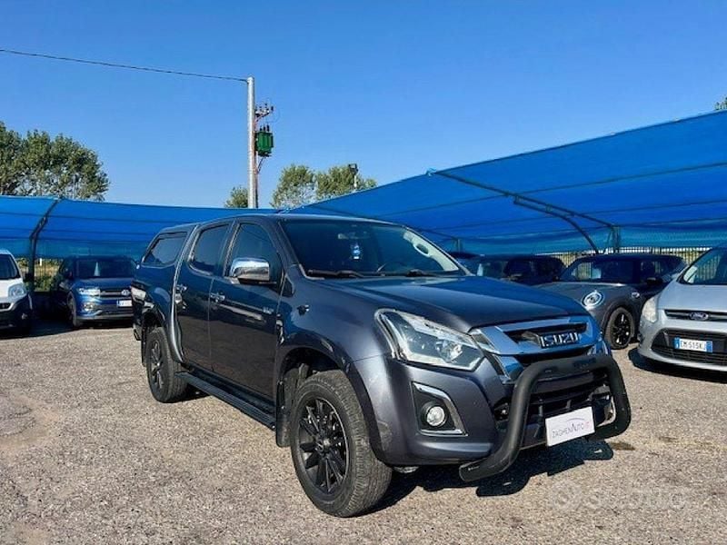 Usata Isuzu D-Max 163 CV (119 kW) 2020 Grigio Pick-up