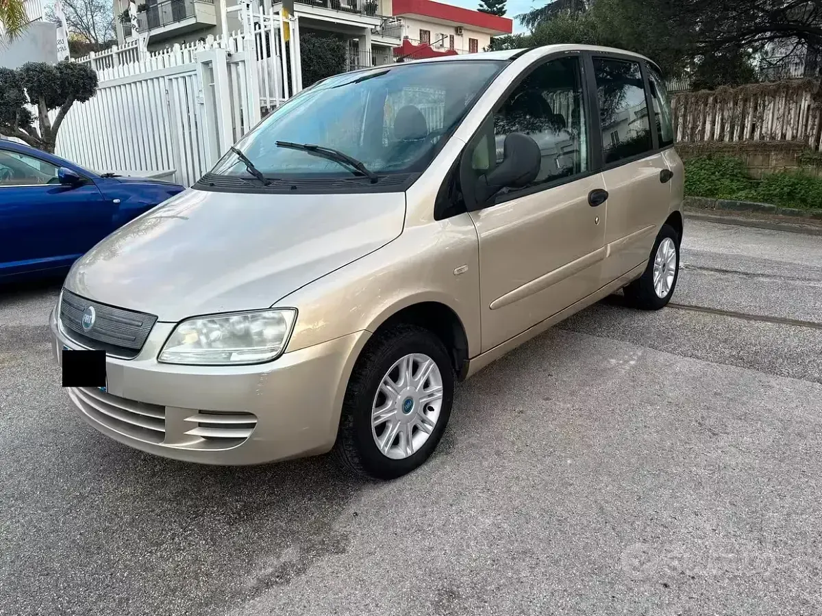 Usata Fiat Multipla Emotion 103 CV (75 kW) 2006 Giallo Monovolume