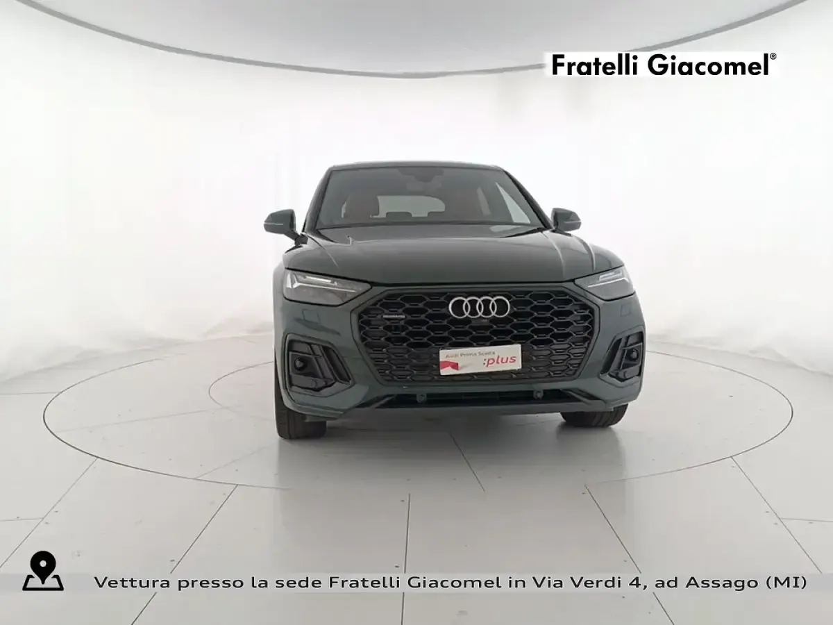 Usata Audi Q5 Sportback S-Line 204 CV (150 kW) 2025 Verniciature personalizzate au SUV