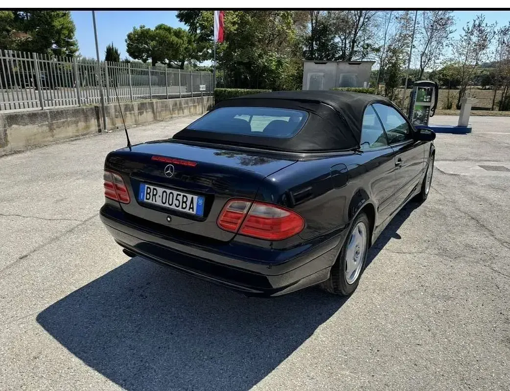Usata Mercedes CLK200 Elegance 136 CV (100 kW) 2000 Cabrio
