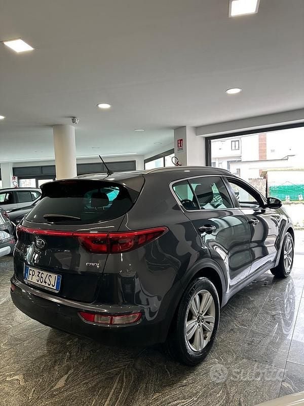 Usata Kia Sportage Urban 136 CV (100 kW) 2018 Grigio SUV