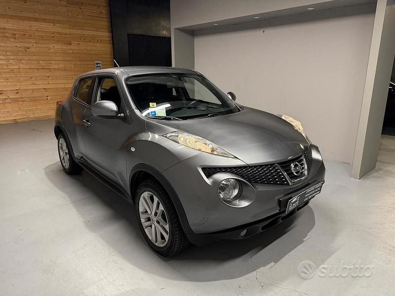 Grigio Usata 2014 Nissan Juke Tekna SUV | 8700 € (Buon prezzo) - Immagine 1/4