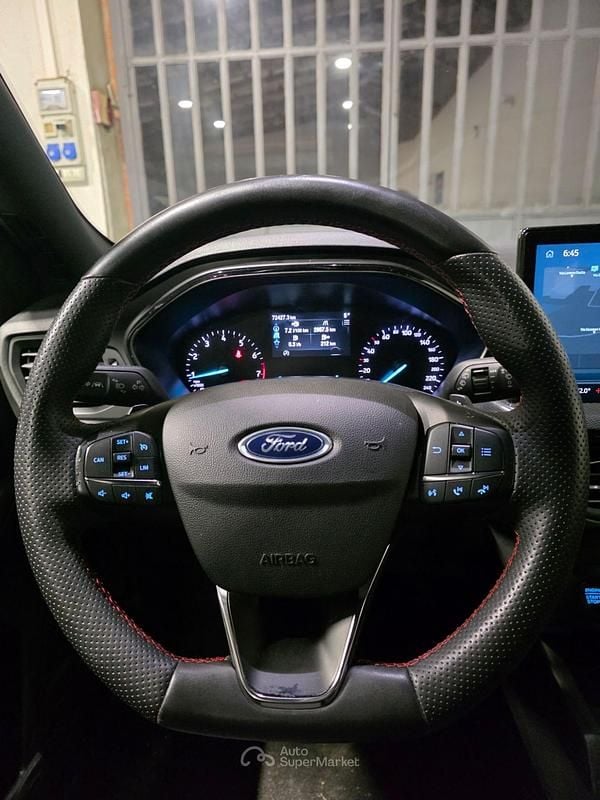 Usata Ford Focus 125 CV (91 kW) 2023 Blu Station wagon