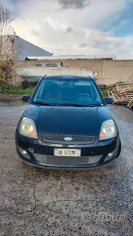 Usata Ford Fiesta 2007 Nero Utilitaria