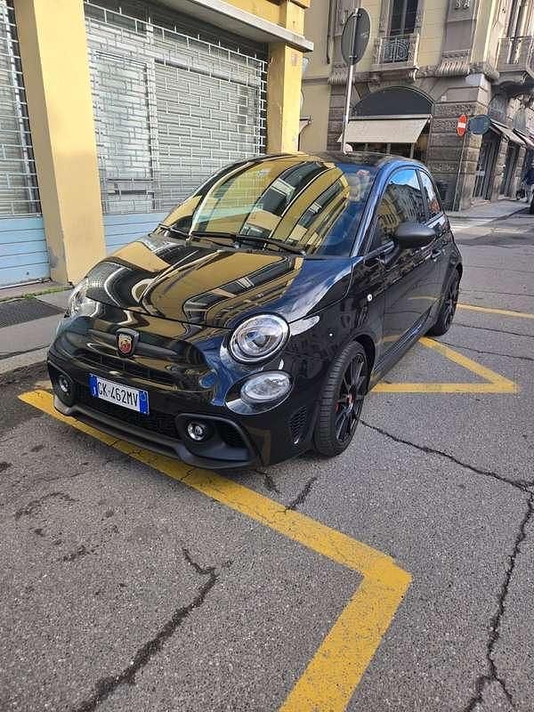 Usata Abarth 695 Turismo 179 CV (131 kW) 2022 Utilitaria