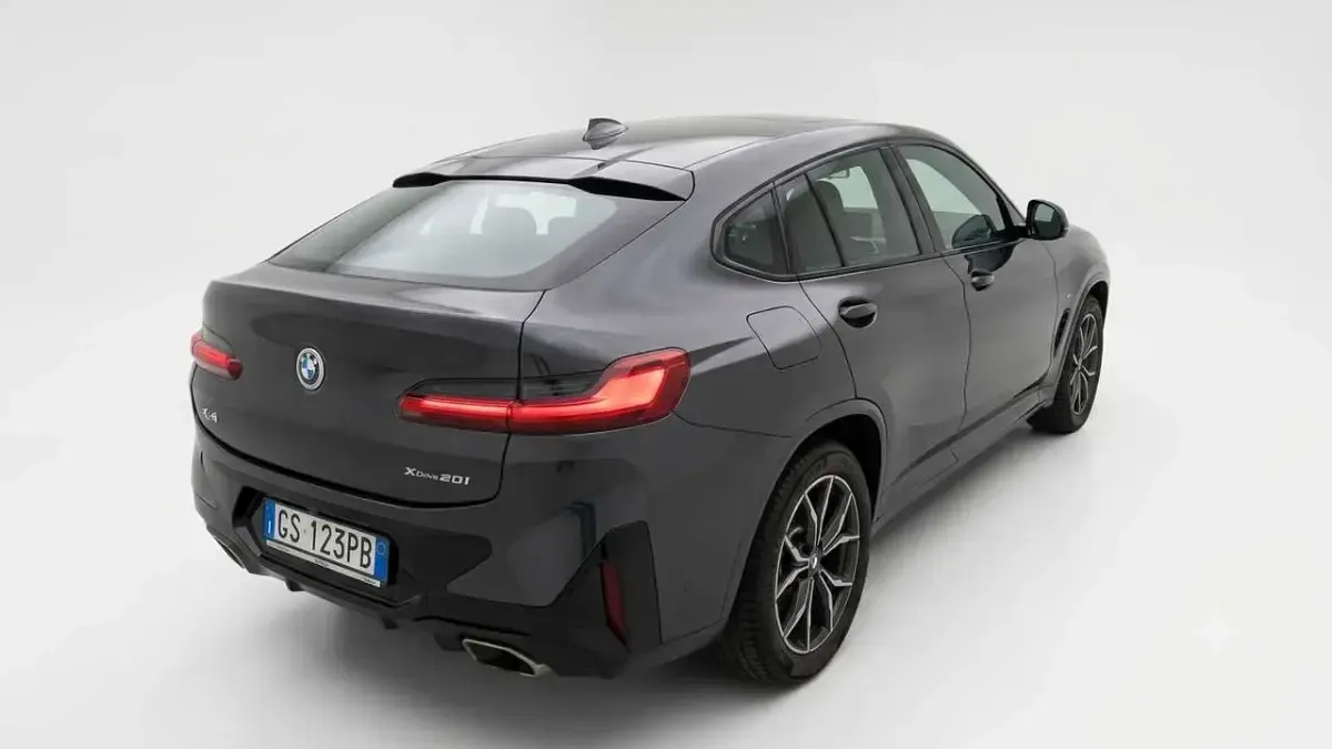 Usata BMW X4 M Sport 184 CV (135 kW) 2024 Nero SUV