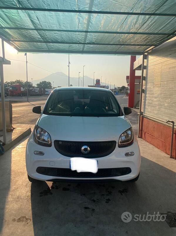 Usata Smart ForFour 71 CV (52 kW) 2016 Bianco Utilitaria