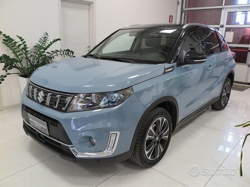 Blu/azzurro Usata 2018 Suzuki Vitara Comfort SUV | 16.700 € (Buon prezzo) - Immagine 1/4