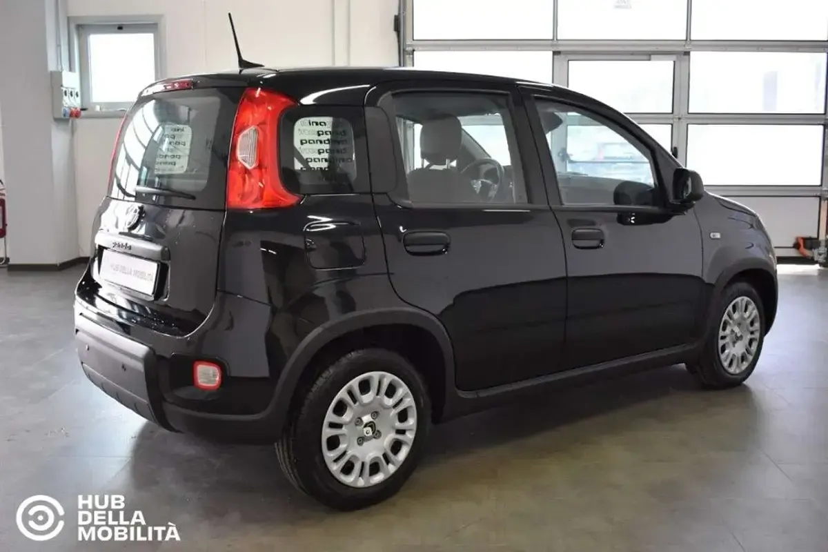 Usata Fiat Panda S 69 CV (50 kW) 2024 Nero Utilitaria