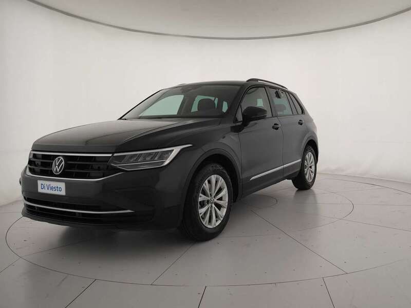 5k urano grey Usata 2022 VW Tiguan Life SUV | 25.700 € (Buon prezzo) - Immagine 1/4