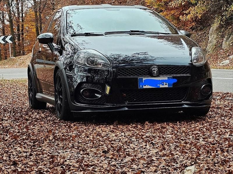 Usata Abarth Grande Punto 210 CV (154 kW) 2009 Nero Utilitaria