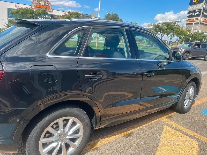Usata Audi Q3 Business 150 CV (110 kW) 2015 Nero SUV