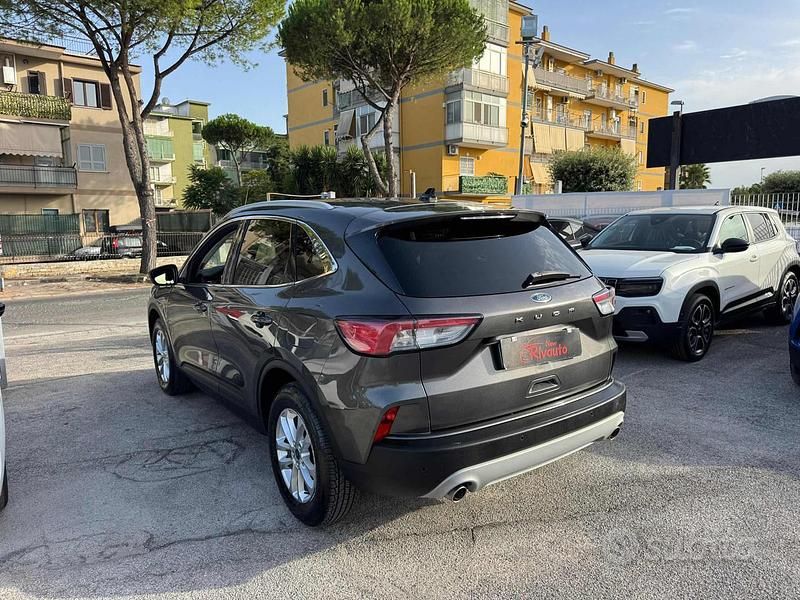 Usata Ford Kuga Titanium 150 CV (110 kW) 2020 Grigio SUV