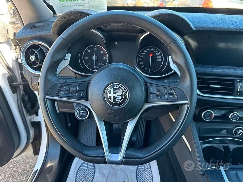 Usata Alfa Romeo Stelvio Business 160 CV (117 kW) 2021 Bianco SUV