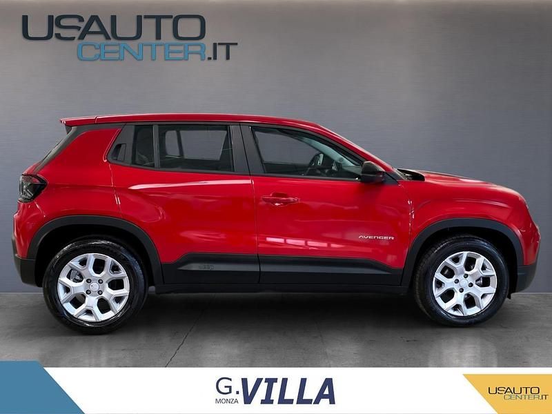Usata Jeep Avenger Altitude 101 CV (74 kW) 2024 Rosso SUV