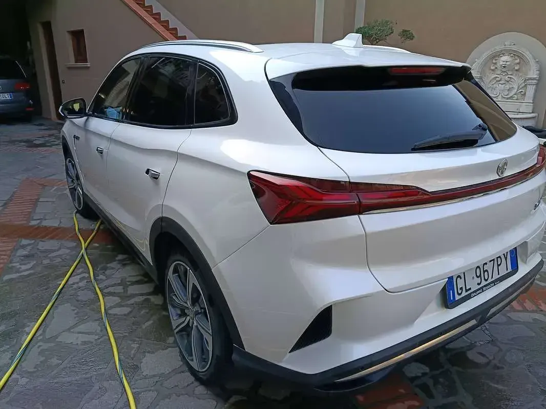 Usata MG Marvel R Comfort 131 kW (179 CV) 2022 Bianco SUV