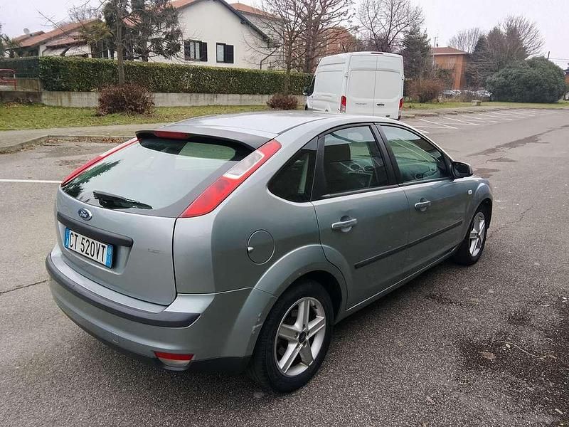 Usata Ford Focus 90 CV (66 kW) 2005 Berlina