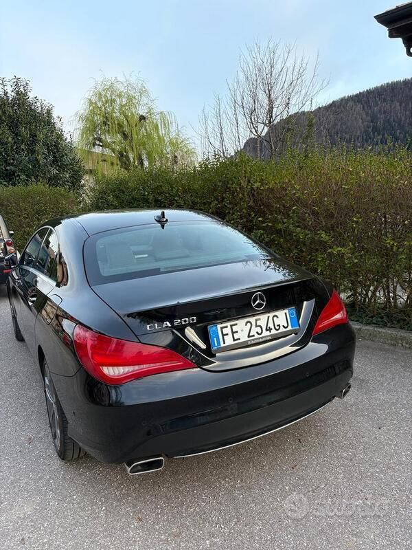 Usata Mercedes CLA200 Premium 2015 Nero Coupé