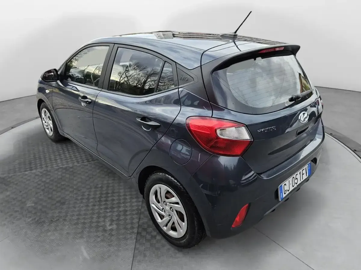 Usata Hyundai i10 Advanced Plus 67 CV (49 kW) 2022 Grigio Utilitaria