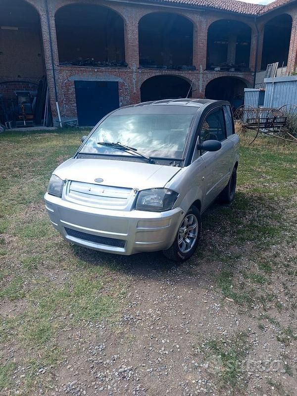 Grigio Usata 2008 Microcar MC1 Due volumi | 3350 € - Immagine 1/4