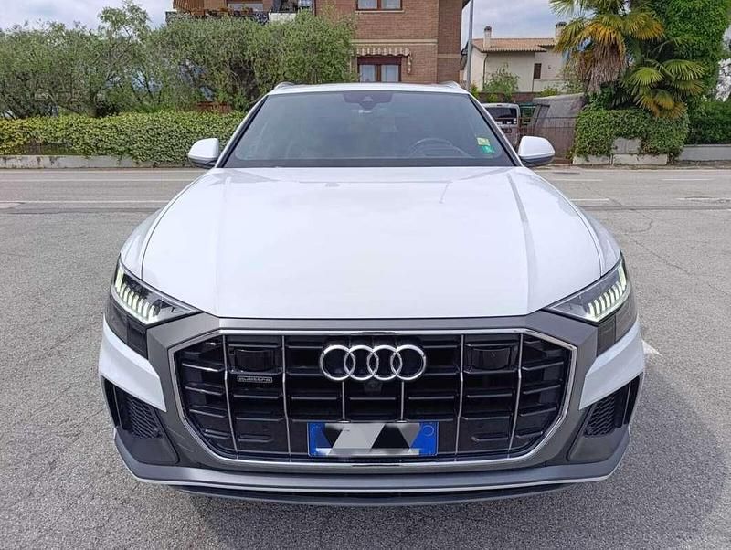 Usata Audi Q8 286 CV (210 kW) 2019 Bianco SUV