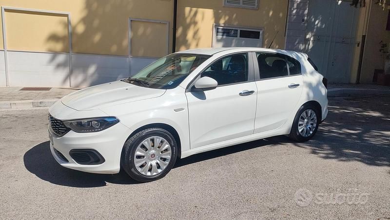 Usata Fiat Tipo Easy 95 CV (69 kW) 2019 Bianco Berlina