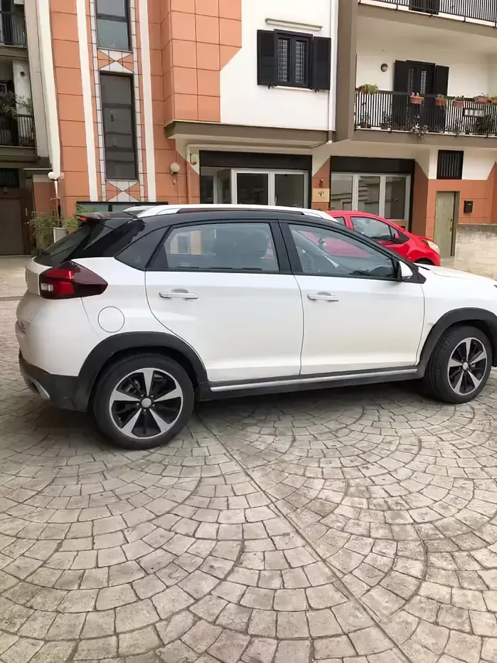 Usata DR DR 3.0 117 CV (86 kW) 2023 Bianco SUV