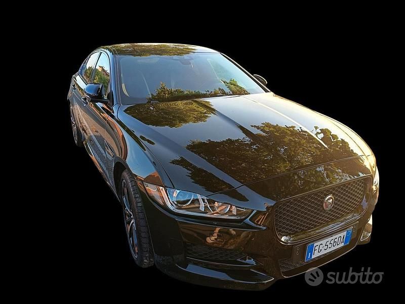 Usata Jaguar XE R-Sport 180 CV (132 kW) 2017 Nero Berlina