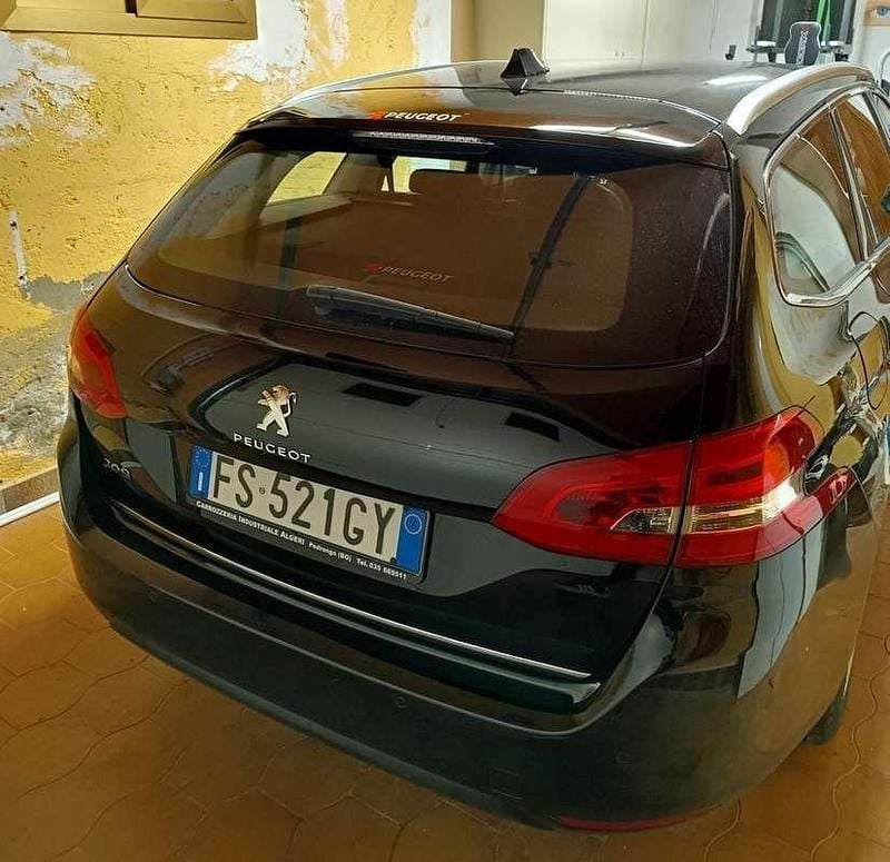Usata Peugeot 308 SW Allure 131 CV (96 kW) 2018 Station wagon