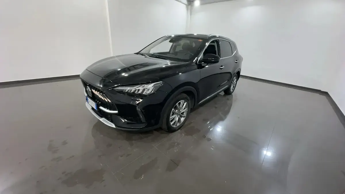 Usata MG HS Comfort 162 CV (119 kW) 2024 Pbc  pebble black SUV