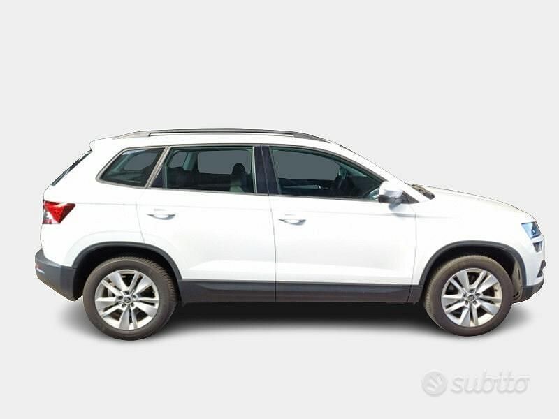 Begagnad Skoda Karoq Executive 150 HK (110 kW) 2022 Vit SUV