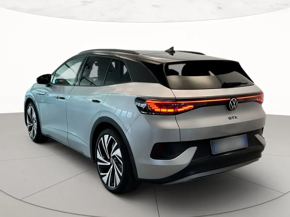 Usata VW ID.4 GTX 219 kW (299 CV) 2021 1t moon silver metallizzato SUV