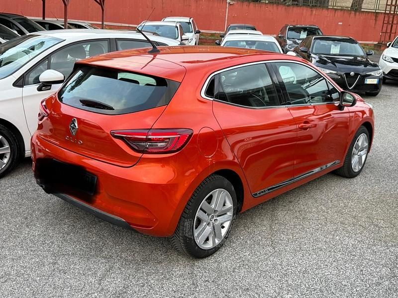 Usata Renault Clio IV Intens 86 CV (63 kW) 2019 Arancione Berlina