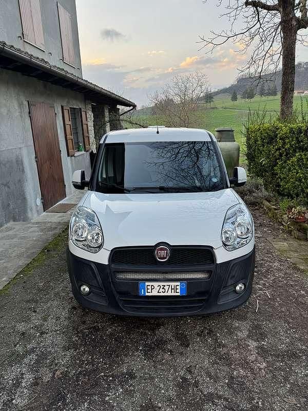 Usata Fiat Doblò 120 CV (88 kW) 2012 Monovolume