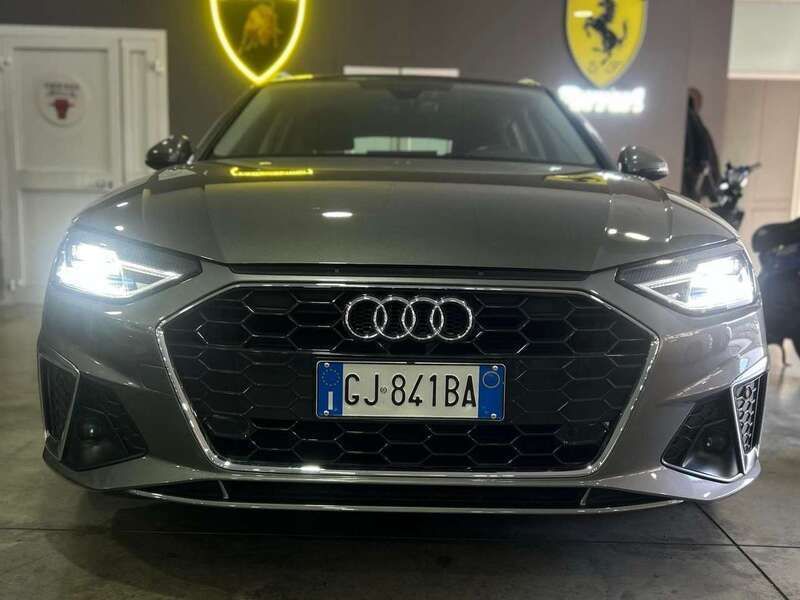 Grigio Usata 2022 Audi A4 S-Line Station wagon | 28.500 € (Buon prezzo) - Immagine 1/4