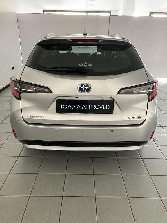 Usata Toyota Corolla Active 122 CV (89 kW) 2020 Grigio Station wagon