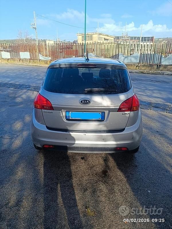 Usata Kia Venga Active 90 CV (66 kW) 2011 Grigio Utilitaria