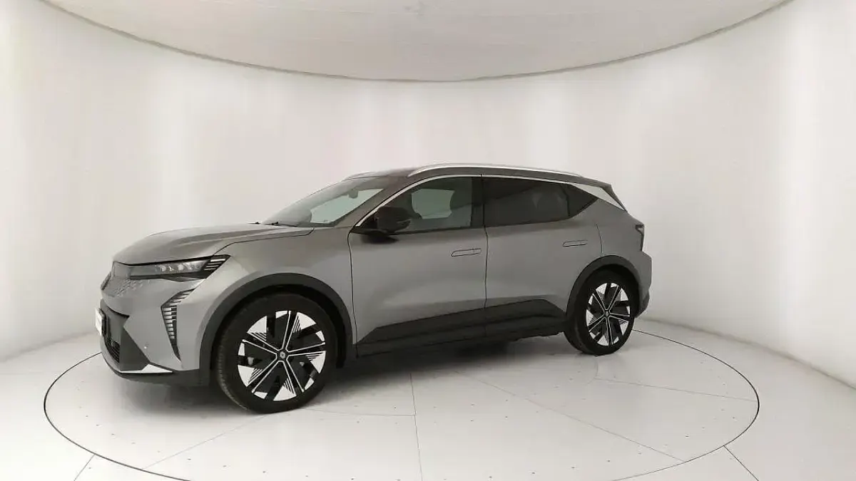 Usata Renault Scénic Komfort 55 kW (75 CV) 2025 Grigio Monovolume