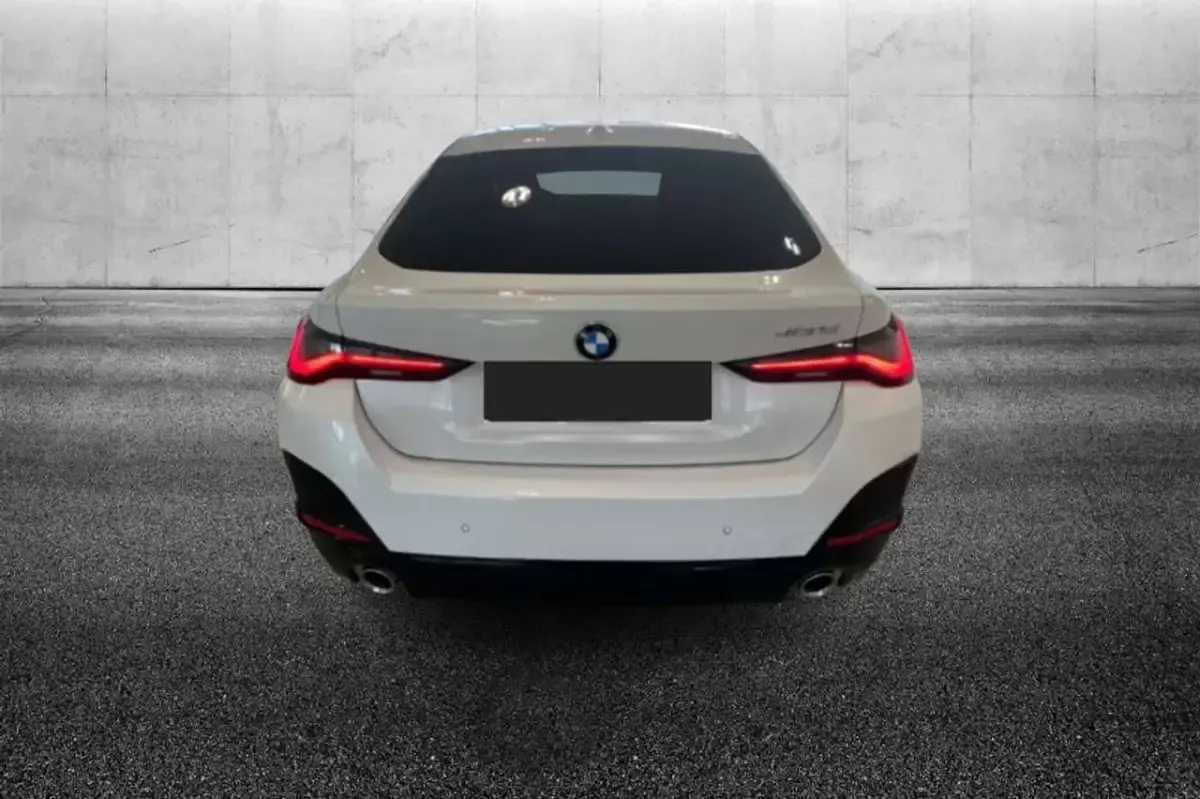 Usata BMW 420 Coupé M Sport 190 CV (139 kW) 2025 Bianco Coupé