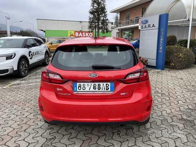 Begagnad Ford Fiesta Titanium 125 HK (91 kW) 2022 Röd Halvkombi