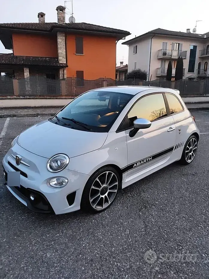 Usata Abarth 595 Turismo 165 CV (121 kW) 2017 Grigio Berlina