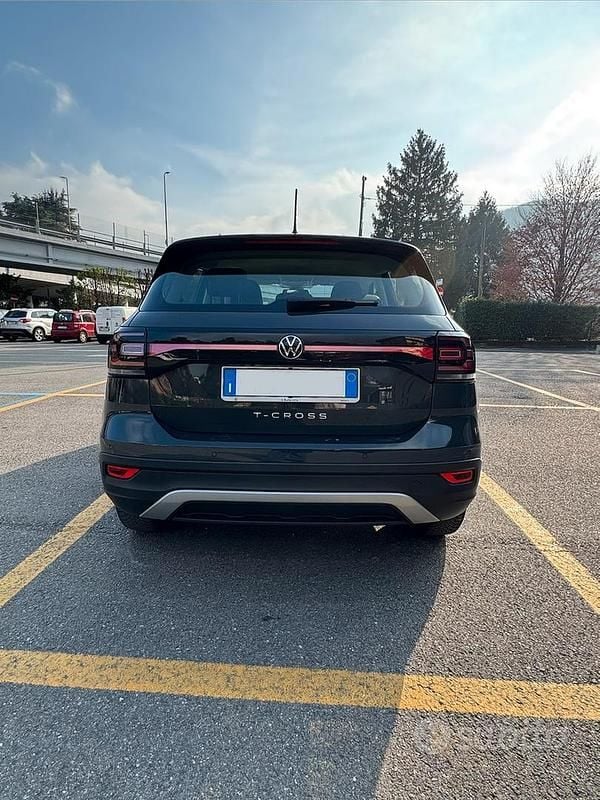 Usata VW T-Cross 95 CV (69 kW) 2020 Grigio SUV
