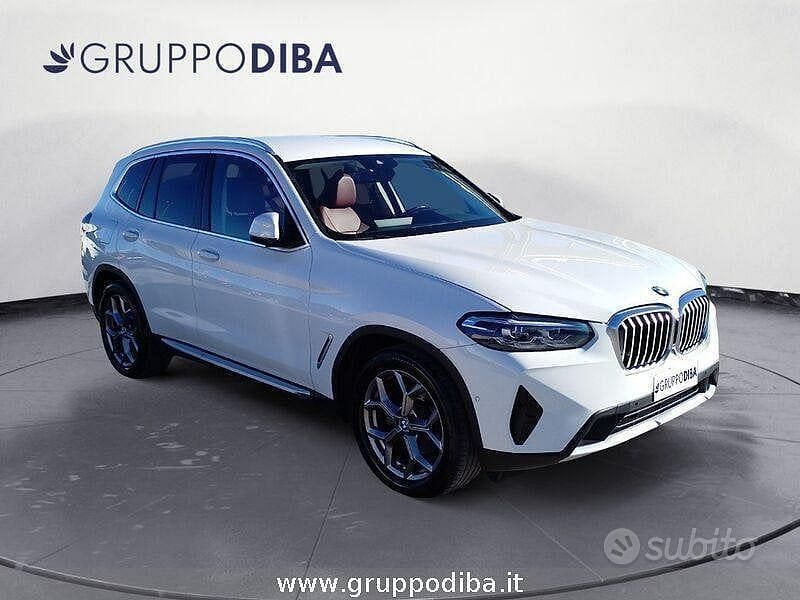 Usata BMW X3 Efficient Dynamics 190 CV (139 kW) 2022 Bianco SUV