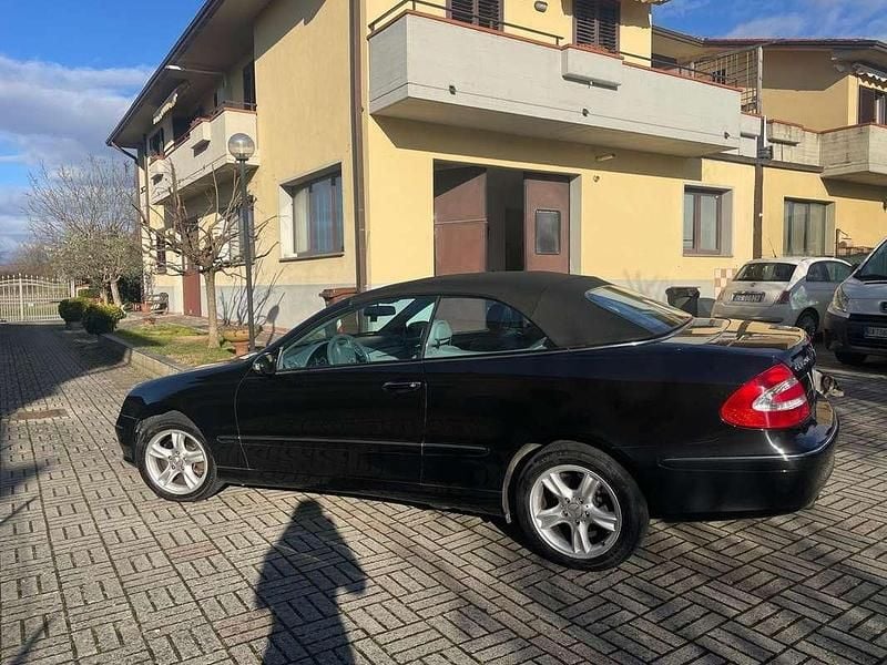 Nero Usata 2004 Mercedes CLK200 Elegance Cabrio | 10.000 € (Buon prezzo) - Immagine 1/4