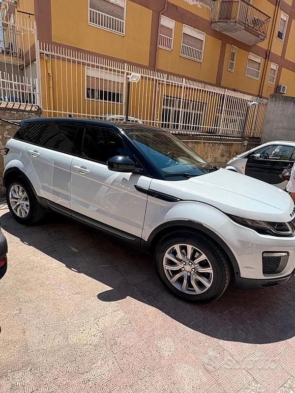 Usata Land Rover Range Rover evoque 180 CV (132 kW) 2016 Bianco SUV