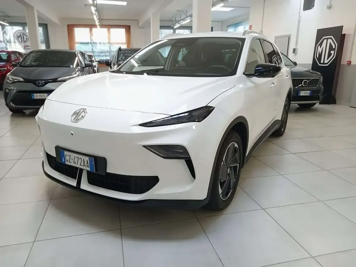 Nuova MG MG5 EV 114 kW (156 CV) 2025 Dover white Station wagon