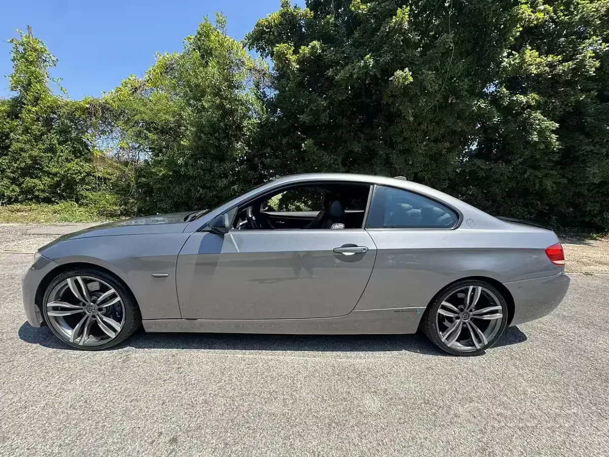 Usata BMW 320 177 CV (130 kW) 2008 Grigio Coupé