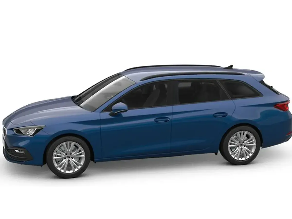 Nuova Seat Leon Business 150 CV (110 kW) 2026 Blu zaffiro Station wagon