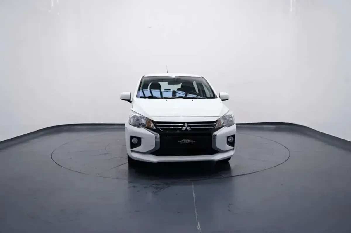 Occasion Mitsubishi Space Star 71 ch (52 kW) 2020 Blanc Citadine