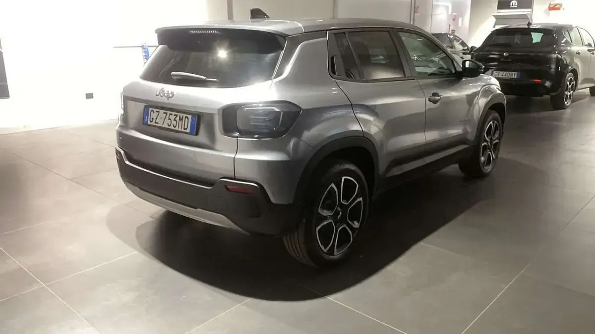 Usata Jeep Avenger EV Summit 114 kW (156 CV) 2025 Grigio SUV